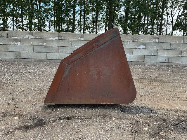 Volume bak 2550mm passend merlo voorzetapparatuur - afbeelding 3 van  10