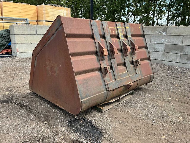Volume bak 2550mm passend merlo voorzetapparatuur - afbeelding 4 van  10