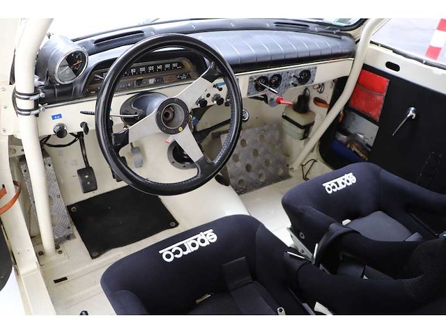 Volvo - 1963 - 122 s rally - fia papieren - personenauto - afbeelding 3 van  8
