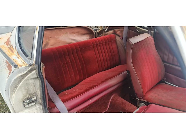 Volvo - 1966 - p1800s coupe - personenauto - afbeelding 15 van  24