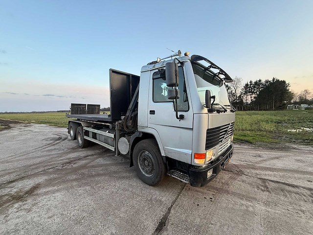 Volvo - 1995 - - vrachtwagen - afbeelding 3 van  20