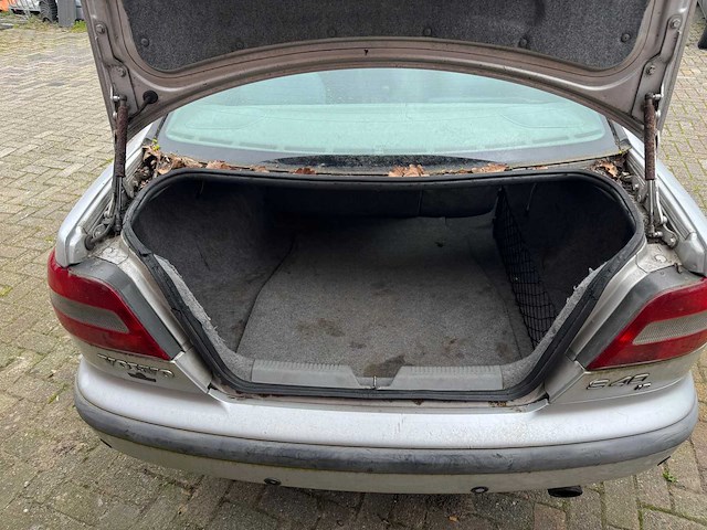 Volvo - 2000 - s40 - 1.8 europa - personenauto - afbeelding 14 van  14