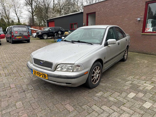 Volvo - 2000 - s40 - 1.8 europa - personenauto - afbeelding 1 van  14