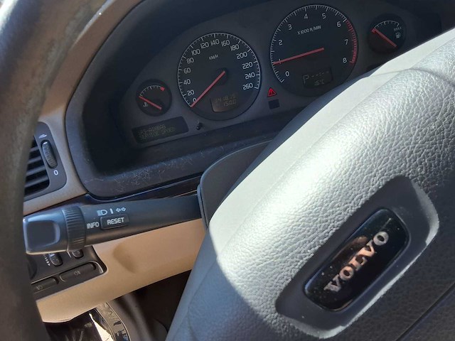 Volvo - 2000 - v70 - 2.4 europa - personenauto - afbeelding 4 van  18