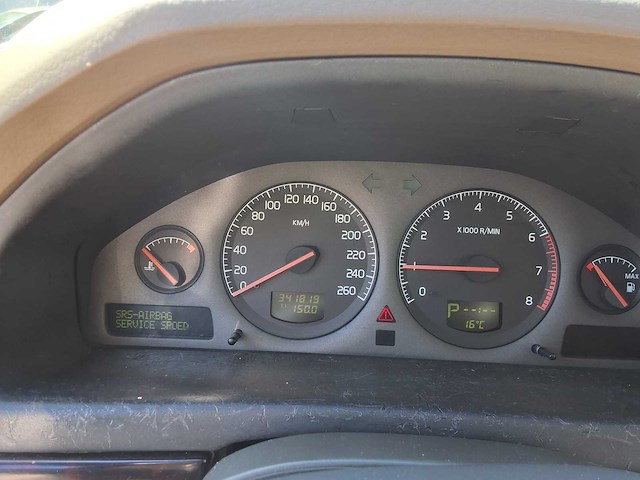 Volvo - 2000 - v70 - 2.4 europa - personenauto - afbeelding 9 van  18