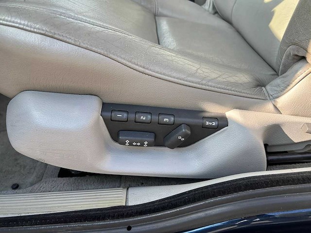 Volvo - 2001 - c70 convertible - 2.4 t - 55-pb-rr - afbeelding 2 van  13