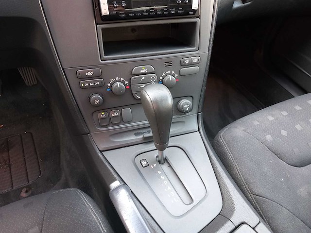 Volvo - 2001 - s60 - 2.4- automaat - personenauto - afbeelding 3 van  16