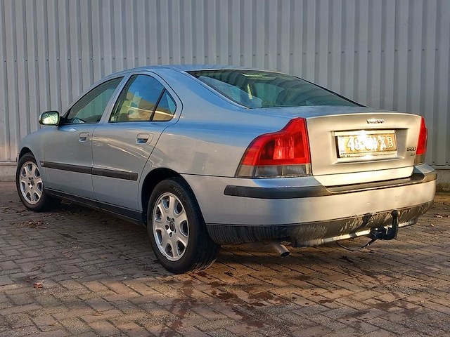 Volvo - 2001 - s60 - 2.4- automaat - personenauto - afbeelding 8 van  16
