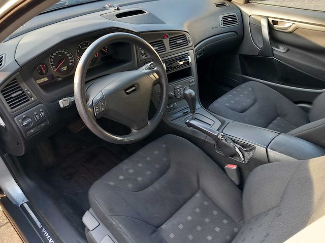 Volvo - 2001 - s60 - 2.4- automaat - personenauto - afbeelding 10 van  16