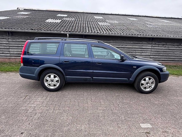 Volvo - 2001 - v70 cross country - 2.4 t comfort line - personenauto - afbeelding 16 van  28