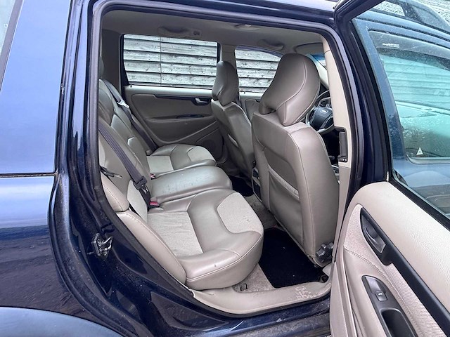 Volvo - 2001 - v70 cross country - 2.4 t comfort line - personenauto - afbeelding 19 van  28