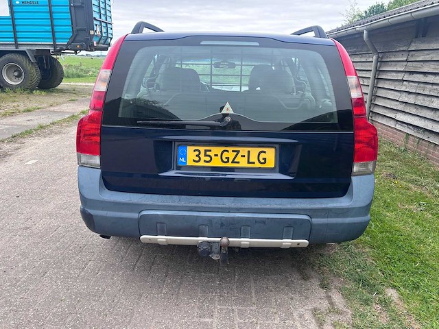 Volvo - 2001 - v70 cross country - 2.4 t comfort line - personenauto - afbeelding 23 van  28