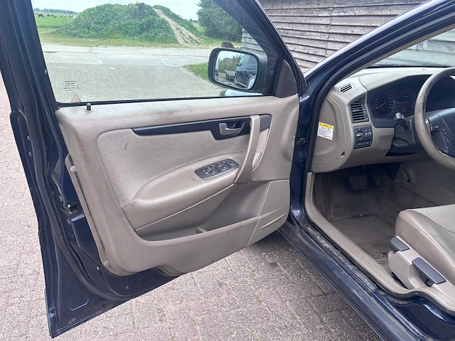 Volvo - 2001 - v70 cross country - 2.4 t comfort line - personenauto - afbeelding 24 van  28