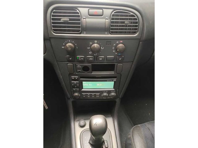 Volvo - 2002 - v40 - 1.8 europa - 15-jz-bg - afbeelding 7 van  15