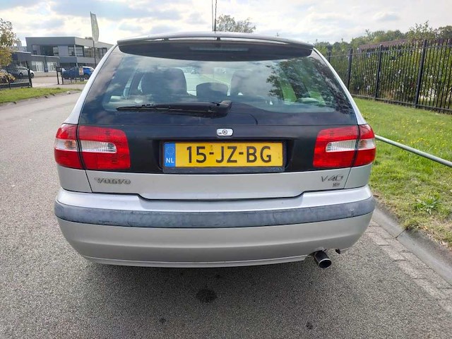 Volvo - 2002 - v40 - 1.8 europa - 15-jz-bg - afbeelding 11 van  15