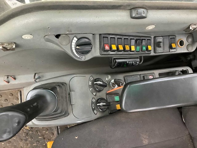 Volvo - 2004 - ew 160b - mobiele kraan - afbeelding 11 van  20