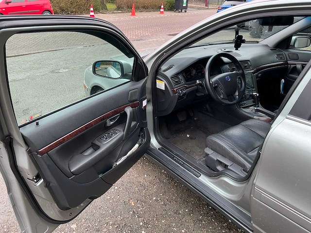 Volvo - 2004 - s80 - 2.4 exclusive - personenauto (22-nz-pz) - afbeelding 18 van  20