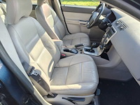 Volvo - 2004 - v50 - 2.4i - 81-lbj-6 - afbeelding 2 van  20