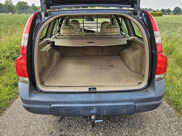Volvo - 2004 - xc70 - 2.5 t gtr.comfort l. - 90-nr-gg - personenauto - afbeelding 6 van  10