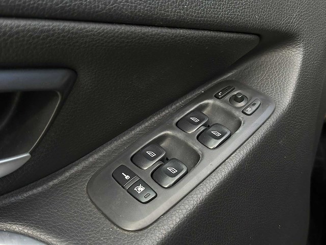 Volvo - 2004 - xc90 - 2.9 t6 exclusive - 7 persoons - personenauto - g-156-dt - afbeelding 2 van  20