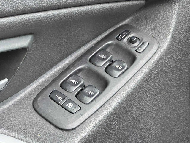 Volvo - 2005 - xc90 - 2.5 t momentum - j-162-ff - afbeelding 5 van  22