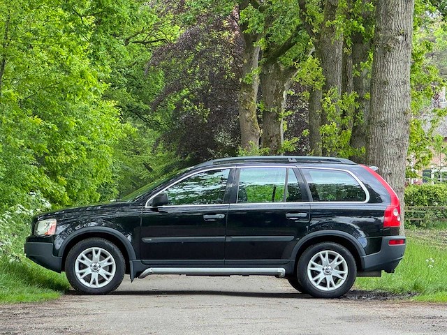 Volvo - 2005 - xc90 - 2.5 t momentum - j-162-ff - afbeelding 12 van  22