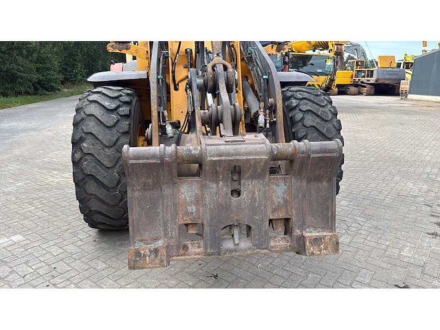 Volvo - 2006 - l70e - shovel - afbeelding 4 van  29