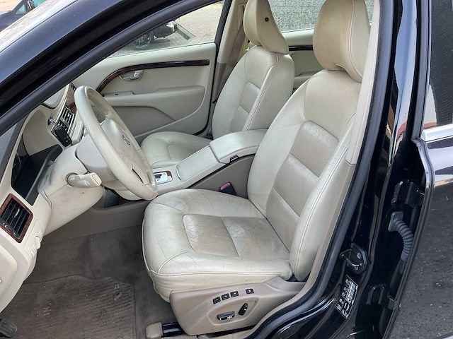 Volvo - 2006 - s80 - 2.5 t summum - personenauto (40-th-tv) - afbeelding 2 van  26