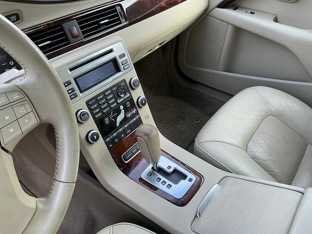 Volvo - 2006 - s80 - 2.5 t summum - personenauto (40-th-tv) - afbeelding 8 van  26