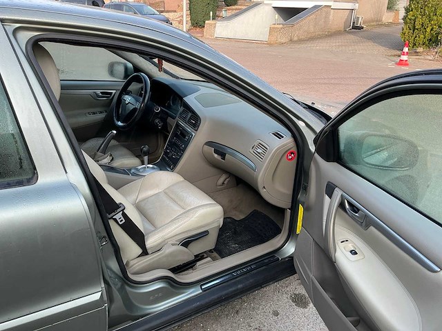 Volvo - 2008 - s60 - 2.0t drivers edition - personenauto (88-zh-fg) - afbeelding 6 van  25