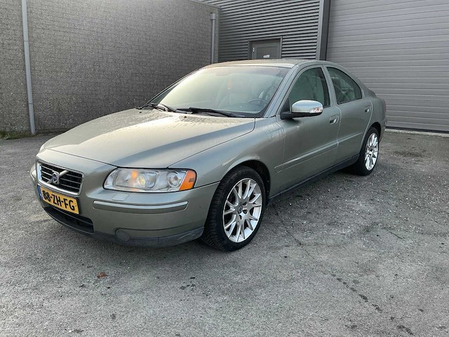 Volvo - 2008 - s60 - 2.0t drivers edition - personenauto (88-zh-fg) - afbeelding 1 van  25