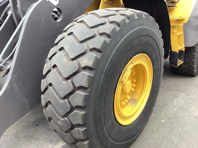 Volvo - 2009 - l120f - shovel - afbeelding 6 van  32