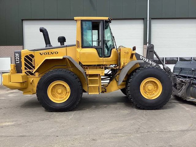 Volvo - 2009 - l120f - shovel - afbeelding 3 van  32