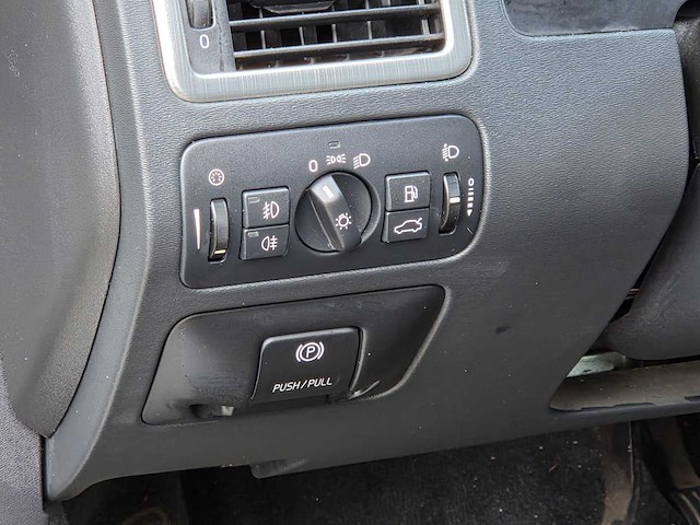 Volvo - 2009 - v70 - 2.4d limited edition - automaat - 64-jgz-9 - afbeelding 9 van  27