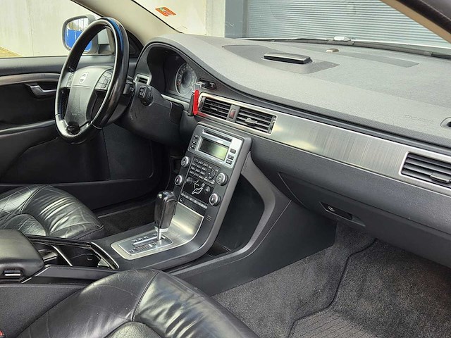 Volvo - 2009 - v70 - 2.4d limited edition - automaat - 64-jgz-9 - afbeelding 4 van  18