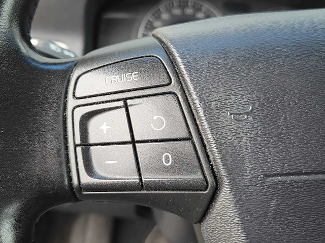 Volvo - 2009 - v70 - 2.4d limited edition - automaat - 64-jgz-9 - afbeelding 11 van  18