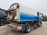 Volvo - 2009 - veegmachine - vrachtwagen - afbeelding 4 van  6