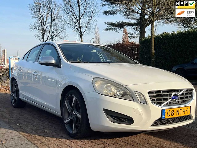 Volvo - 2010 - s60 - 2.0t intro ed. - 08-nth-1 - afbeelding 6 van  13