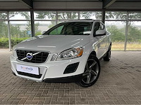 Volvo - 2011 - xc60 - 3.2 awd momentum