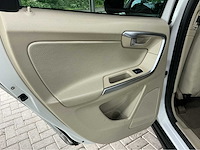 Volvo - 2011 - xc60 - 3.2 awd momentum - afbeelding 18 van  32