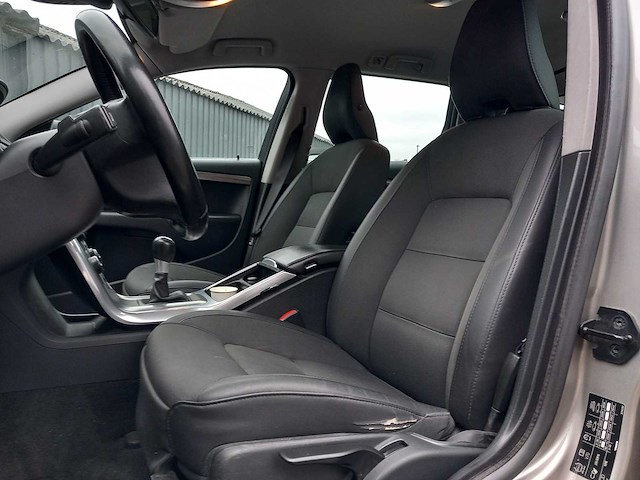Volvo - 2012 - v70 - 1.6 d momentum - personenauto - afbeelding 16 van  20