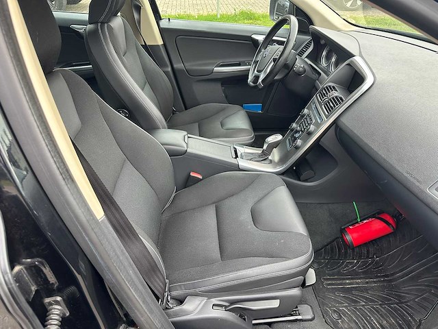 Volvo - 2012 - xc60 - 2.0 t5 summum - 8-sff-67 - afbeelding 2 van  9