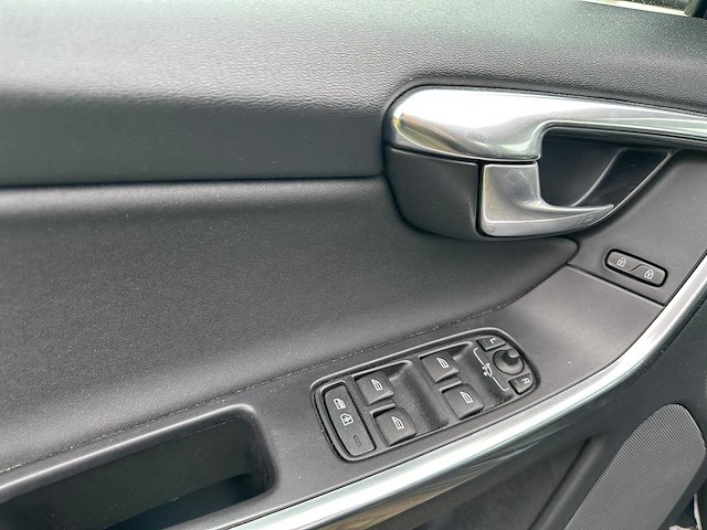 Volvo - 2012 - xc60 - 2.0 t5 summum - 8-sff-67 - afbeelding 3 van  9