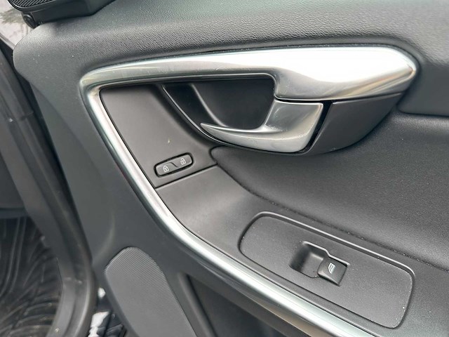 Volvo - 2012 - xc60 - 2.0 t5 summum - 8-sff-67 - afbeelding 5 van  9