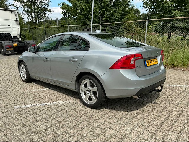 Volvo - 2013 - s60 - 1.6 t3 kinetic - personenauto - afbeelding 13 van  19