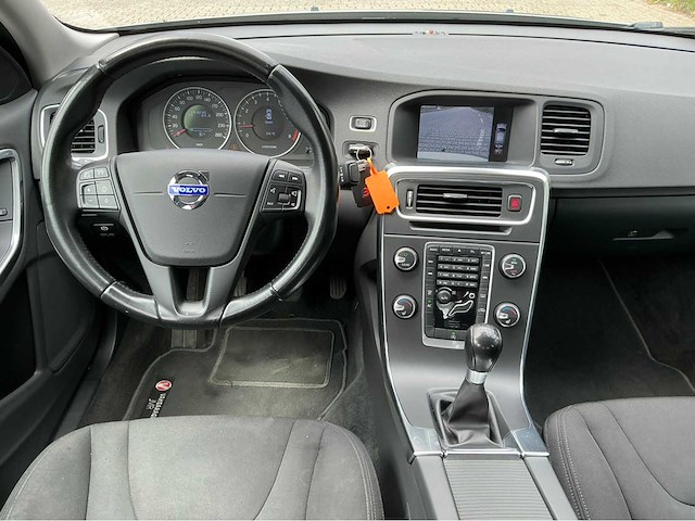Volvo - 2013 - s60 - 1.6 t3 kinetic - personenauto - afbeelding 18 van  19