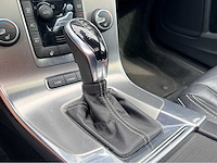 Volvo - 2013 - v60 - 2.4 d6 awd pl.i sum. - personenauto - afbeelding 5 van  16