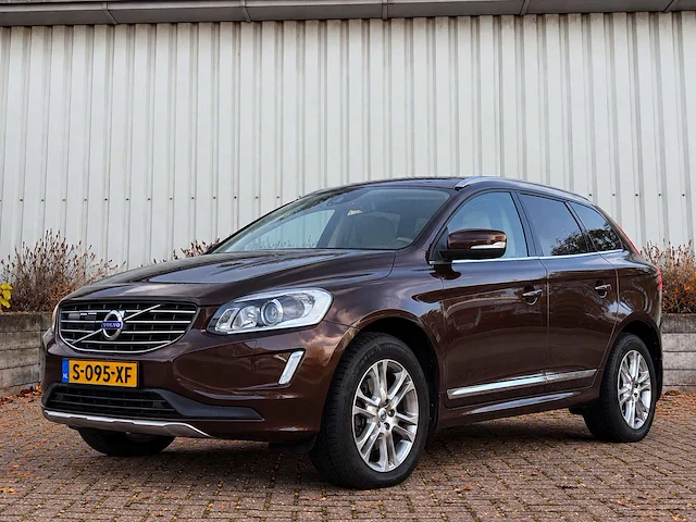 Volvo - 2013 - xc60 - 3.0 t6 r-design - personenauto - afbeelding 1 van  20
