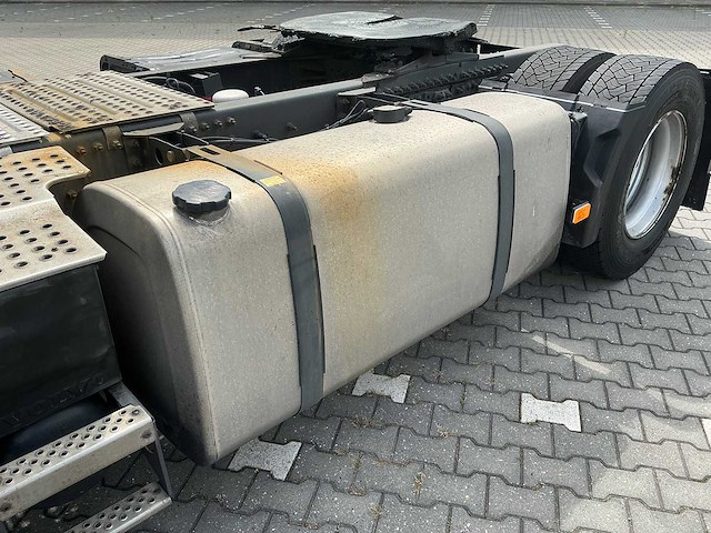 Volvo - 2014 - fm370 - vrachtwagen - afbeelding 2 van  29