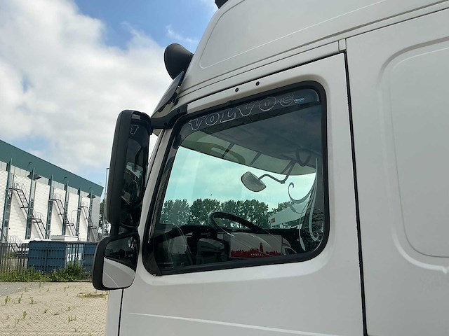 Volvo - 2014 - fm370 - vrachtwagen - afbeelding 4 van  29